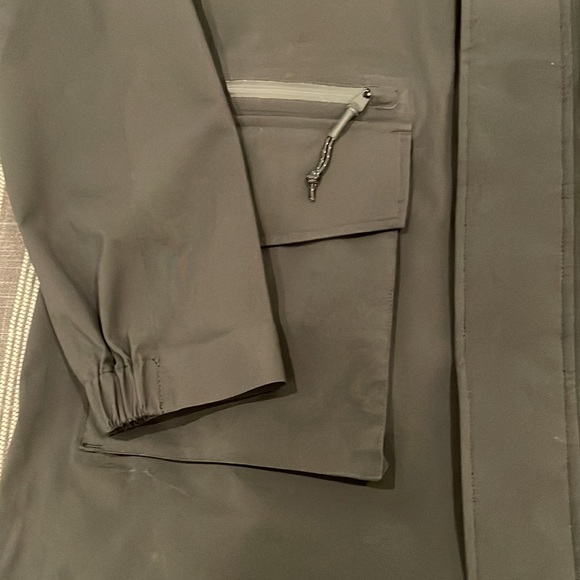 Prana Raincoat - Picture 9 of 14